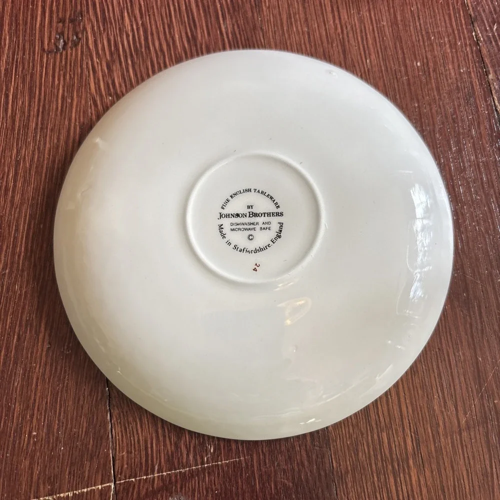 Vintage Johnson‎ Brothers Victorian Christmas China, 5 5/8 In Saucer Replacement